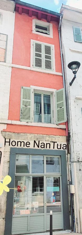 Home Nantua Studio Meubles Ain-Jura エクステリア 写真