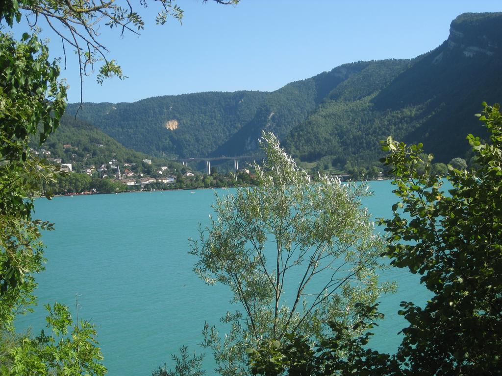 Home Nantua Studio Meubles Ain-Jura エクステリア 写真