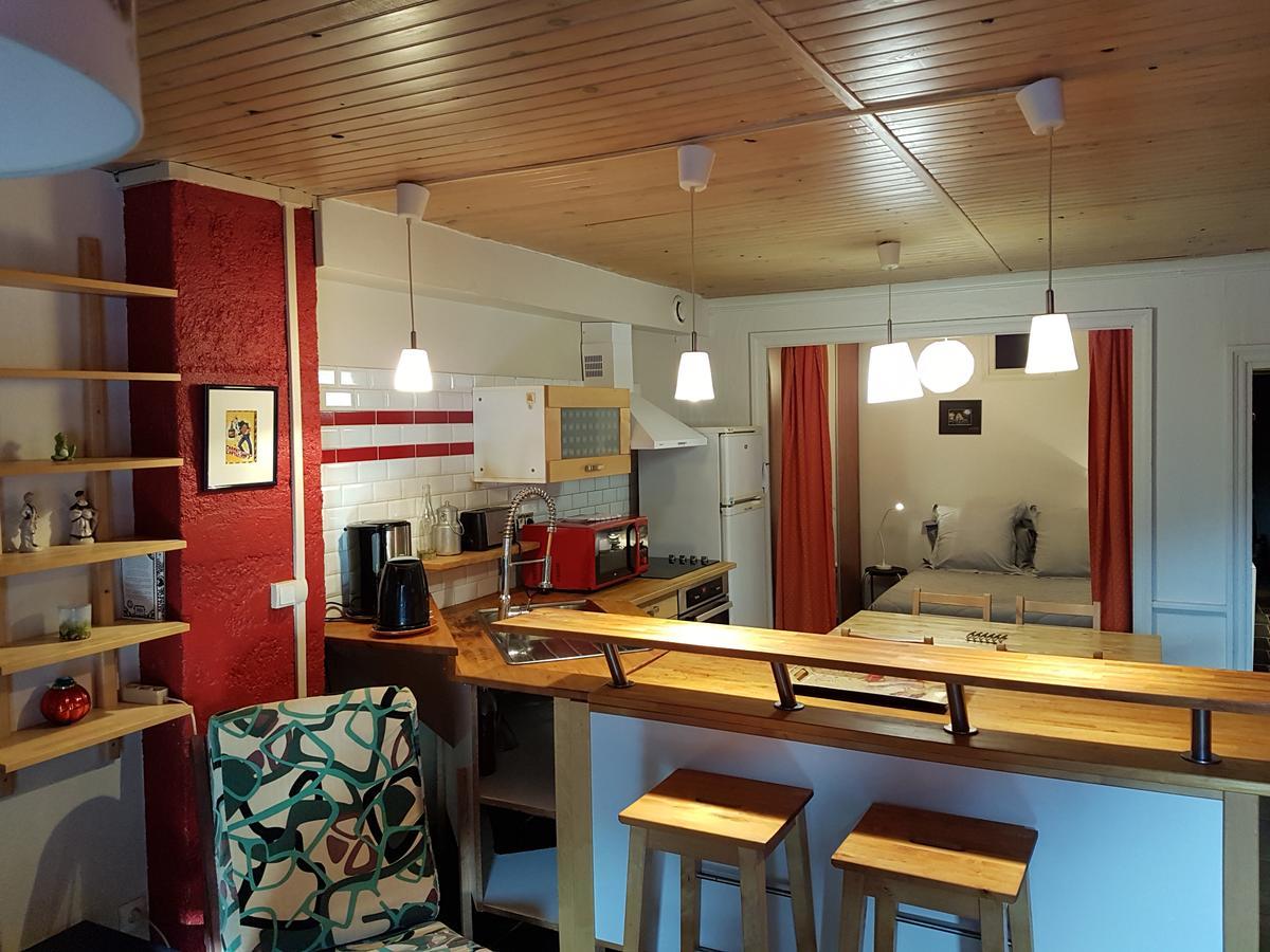 Home Nantua Studio Meubles Ain-Jura エクステリア 写真